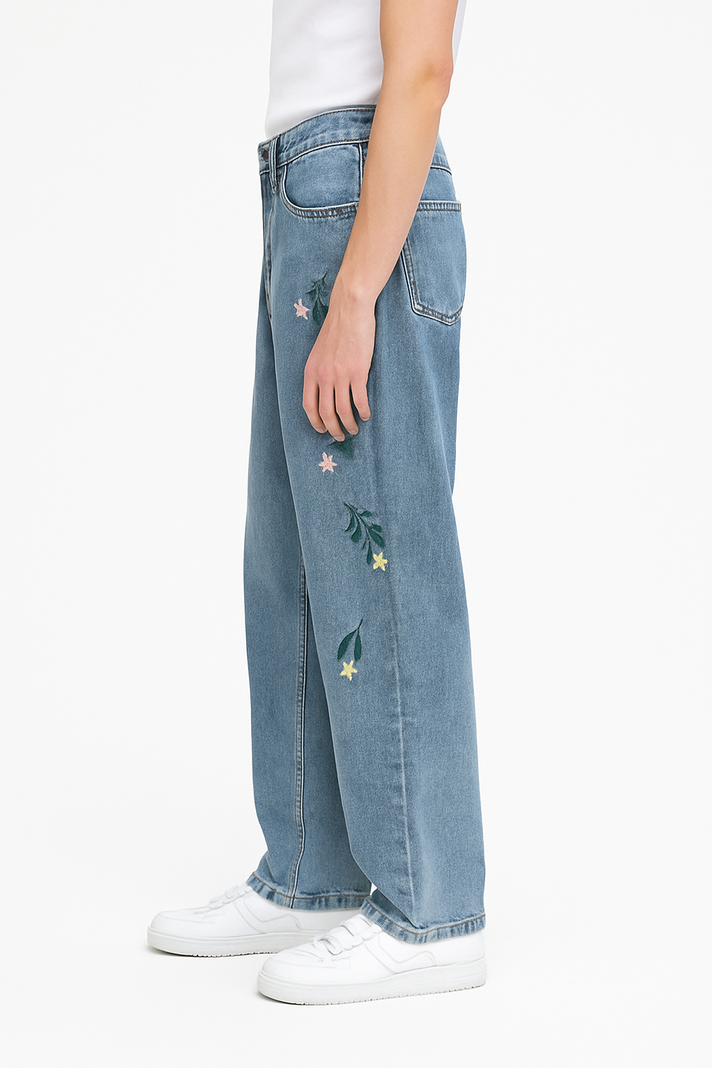 Floral Dream Embroidered Jeans